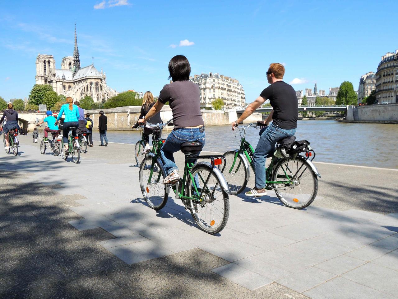 cycling tours in paris